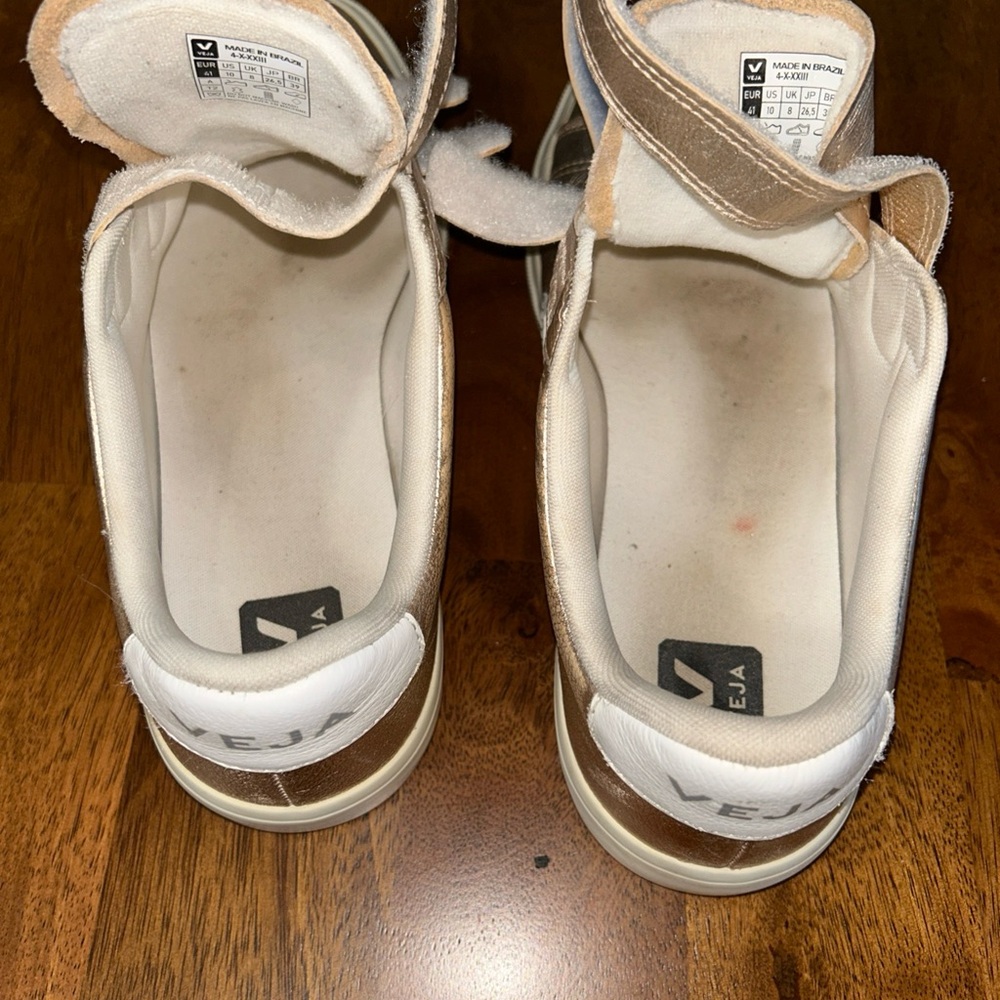 Veja Metallic Rose Gold Velcro Sneakers with White V Logo - Picture 10 of 12